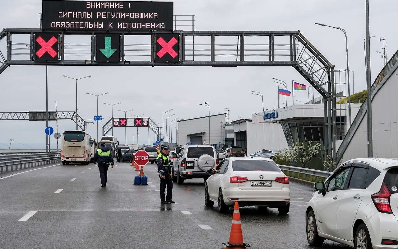 Власти облегчат проезд по Крымскому мосту