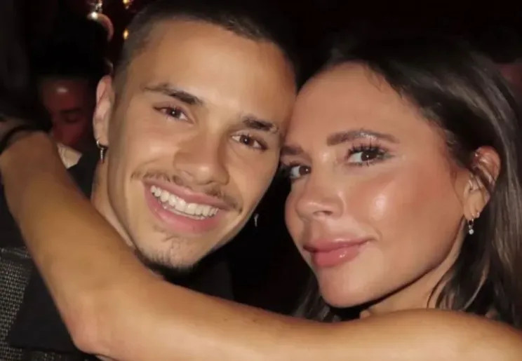 Виктория Бекхэм отпраздновала свой день рождения с семьёй на фоне конфликта со старшим сыном БекхэмВиктория, Бруклин, Дэвид, Бекхэм, Пельтц, Виктория, рождения, Бруклина, родителями, Виктории, бизнесвумен, также, соцсетях, любим, своей, Николой, слухи, конфликте, старшего, Бруклином