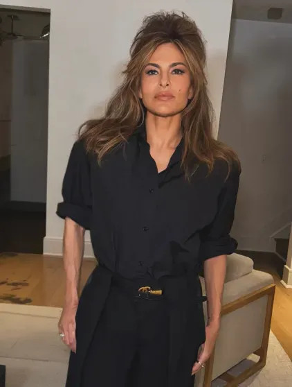 Райана Гослинга впервые за долгое время засняли с дочерьми от Евы Мендес Мендес, Гослинг, Райан, вместе, соцсетях, 45летний, показывает, актёрской, отказалась, дочерей, воспитания, детей, тщательно, жизнь, личную, оберегает, Звёздная, актрисы, бабушки, честь