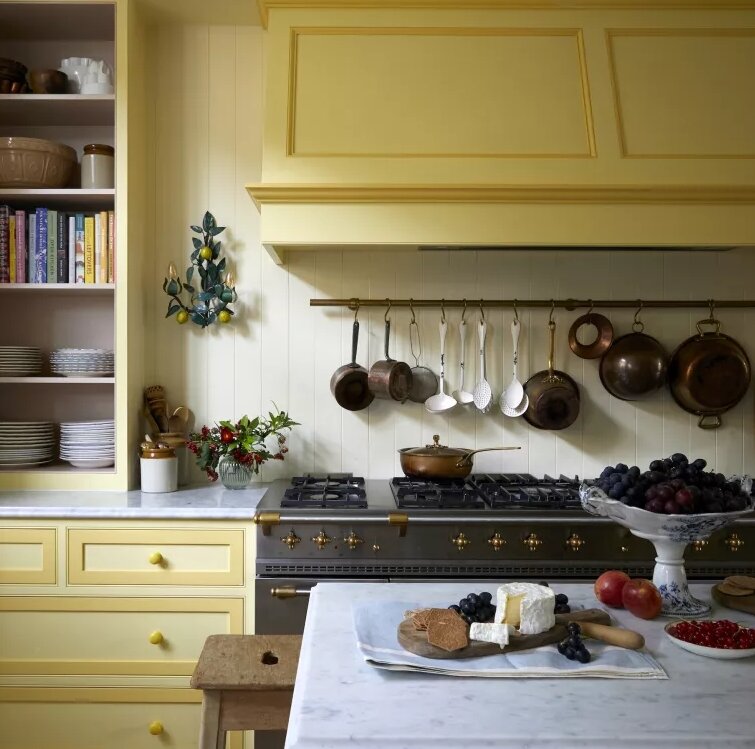 8 альтернативных идей привычным шкафам на кухне шкафов, стене, кухне, стоит, выглядит, можно, полки, сразу, хранение, отказаться, верхних, стильно, чтобы, такой, сделать, будут, полок, некоторые, интерьер, используют
