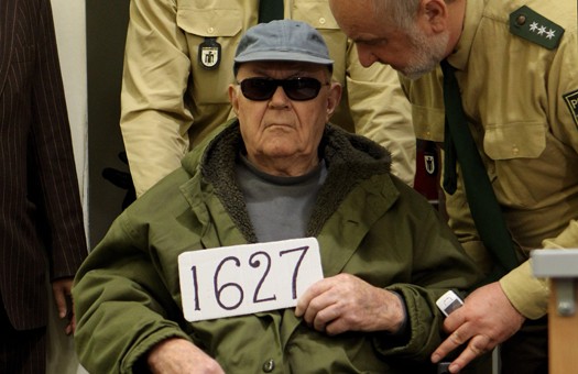 Фотография: Старики-нацисты: расплата настигла их спустя 70 лет, но смерть бывает проворнее правосудия №3 - BigPicture.ru