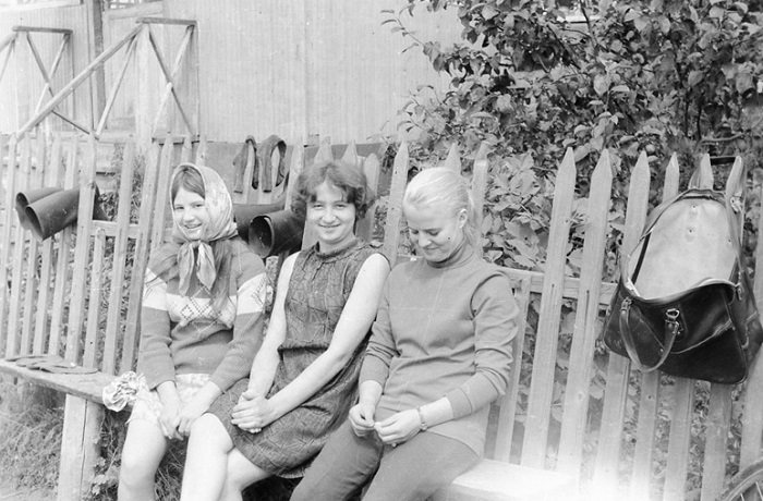 «Снится мне деревня»: 20 фотографий из жизни молодёжи в советской деревне «Снится мне деревня»: 20 фотографий из жизни молодёжи в советской деревне