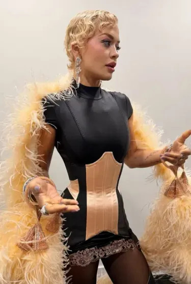 Рита Ора примерила образ от российского бренда на концерте в Дублине Daniil, бренда, Antsiferov, AntsiferovРита, Перминова, после, Серябкина, Розалия, модного, певица, коллекции, Дублине, концерта, образ, экстравагантность, клиенток, РоссииСреди, разрабатываются, силуэтам, феминным