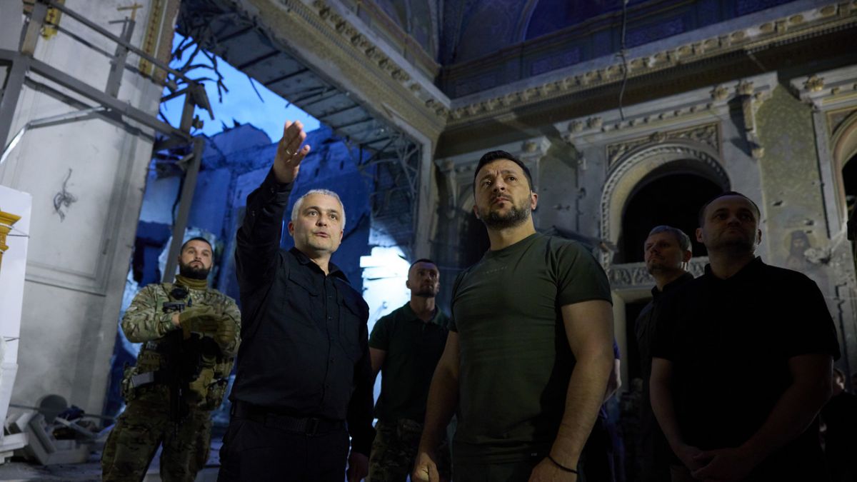 Сладкий стол из кизяков: Гауляйтер Одессы призвал детей отказаться от конфет украина