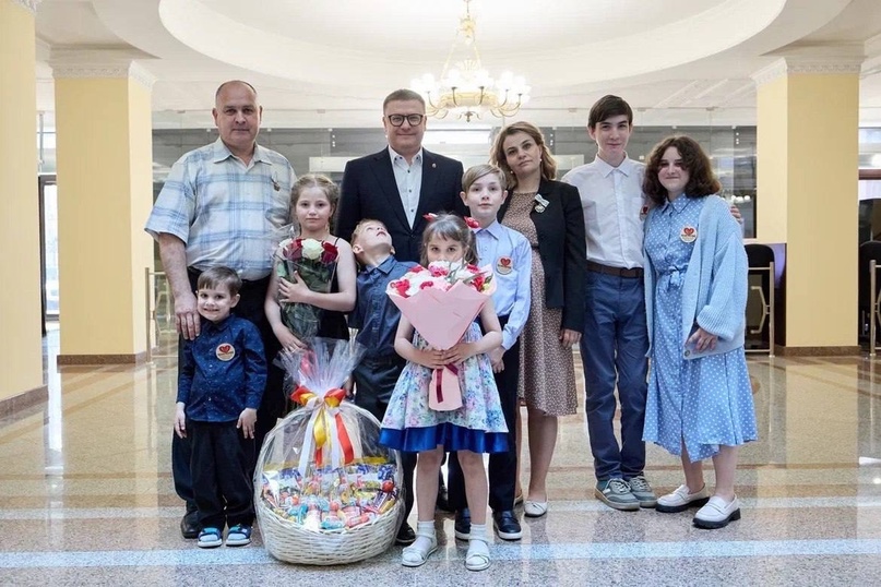 Президент Путин наградил орденом необычную семью из Челябинска