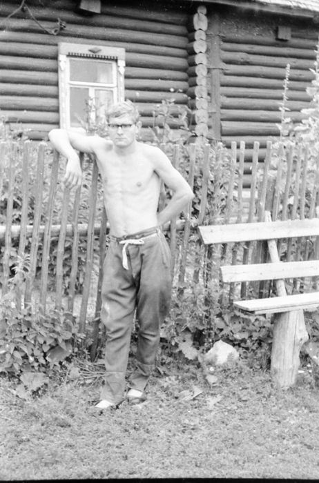 «Снится мне деревня»: 20 фотографий из жизни молодёжи в советской деревне «Снится мне деревня»: 20 фотографий из жизни молодёжи в советской деревне