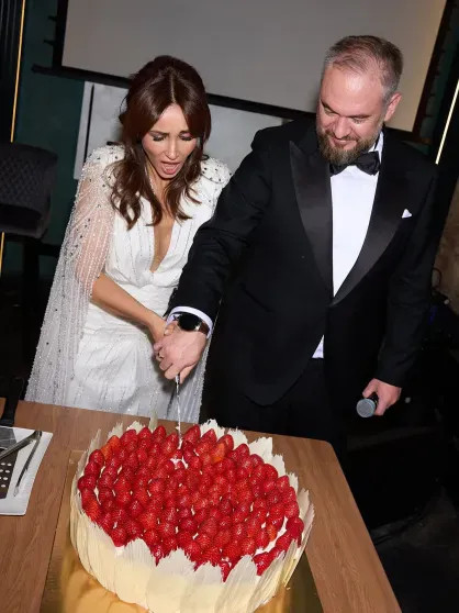 Два образа невесты, европейский пейзаж и трендовый торт: Анфиса Чехова показала, как отметила свадьбу с Александром Златопольским instagram (инстаграм),социальная сеть,александр златопольский,Анфиса чехова,гурам баблишвили,Московская обл,[807356],соломон баблишвили,управление записи актов гражданского состояния (загс),департамент