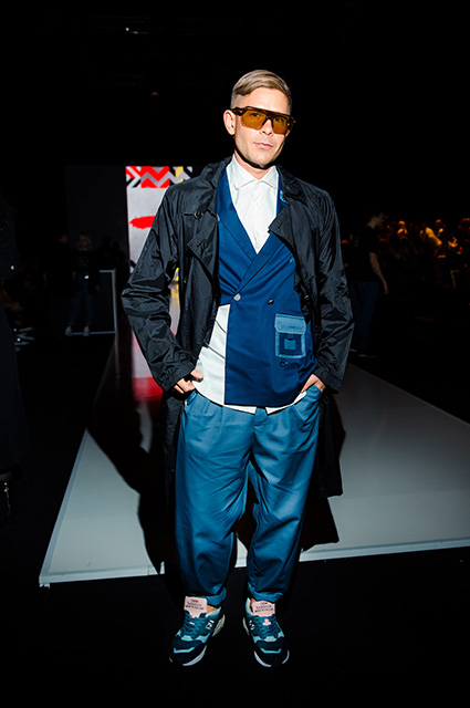 Светские выходные в Москве: Ксения Собчак, Виктория Лопырева, Альбина Джанабаева на показах, Монеточка — в кино Светские выходные в Москве: Ксения Собчак, Виктория Лопырева, Альбина Джанабаева на показах, Монеточка — в кино Светская жизнь