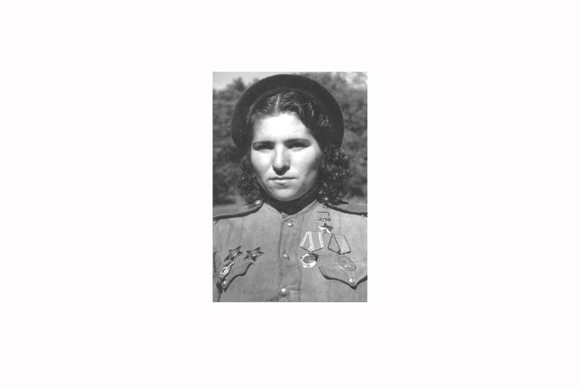 Кравец Людмила Степановна (7 февраля 1923 — 23 мая 2015)