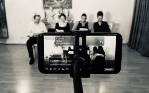 Читку пьес организуют в прямом эфире сотрудники Дома культуры «Гайдаровец». Фото предоставили в Доме культуры «Гайдаровец»