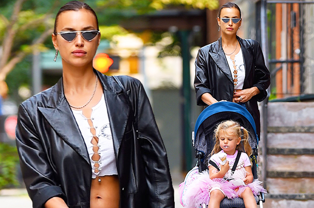 Уличный стиль знаменитости: Ирина Шейк в кроп-топе на прогулке с дочерью Леей в Нью-Йорке