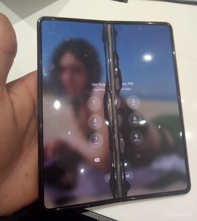 У Samsung Galaxy Z Fold 3 начали массово трескаться экраны гаджеты,мобильные телефоны,Россия,смартфоны,советы,телефоны,техника,технологии,электроника