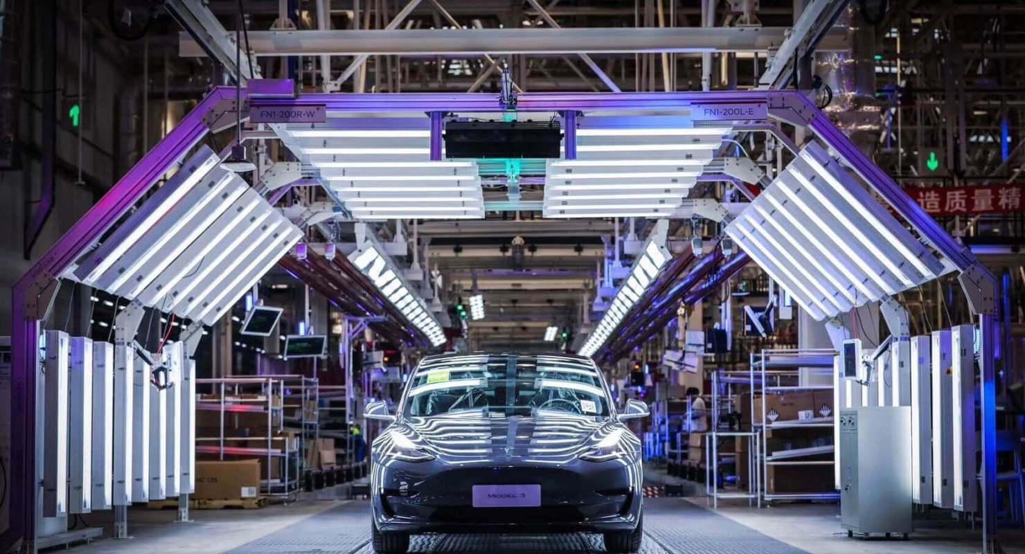 Tesla получил заказы на весь второй квартал