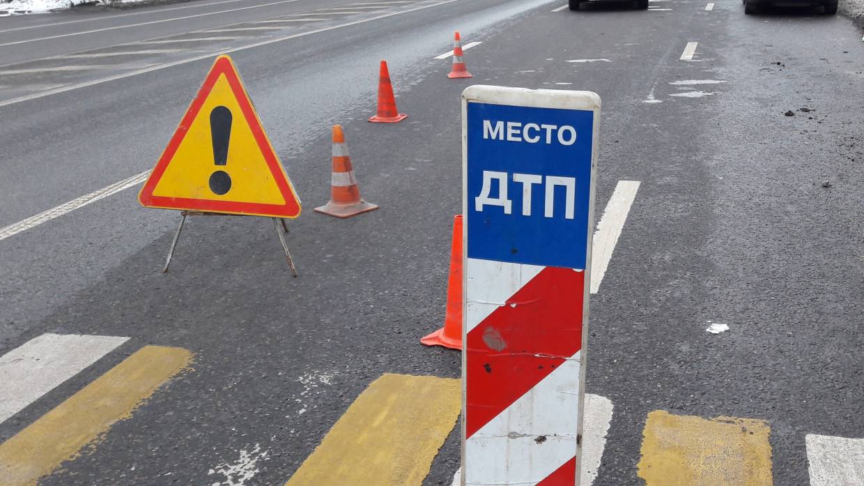 Несколько человек пострадали в ДТП с двумя автобусами в Петербурге