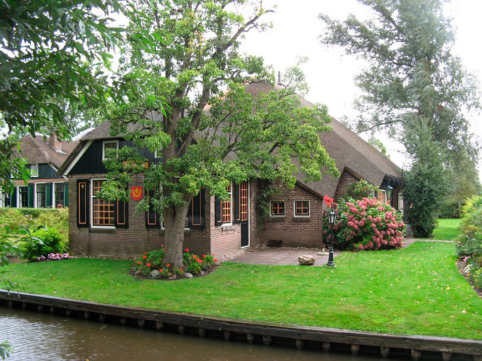 Гитхорн - деревня без дорог, Нидерланды Гитхорн - деревня без дорог, Нидерланды Европа