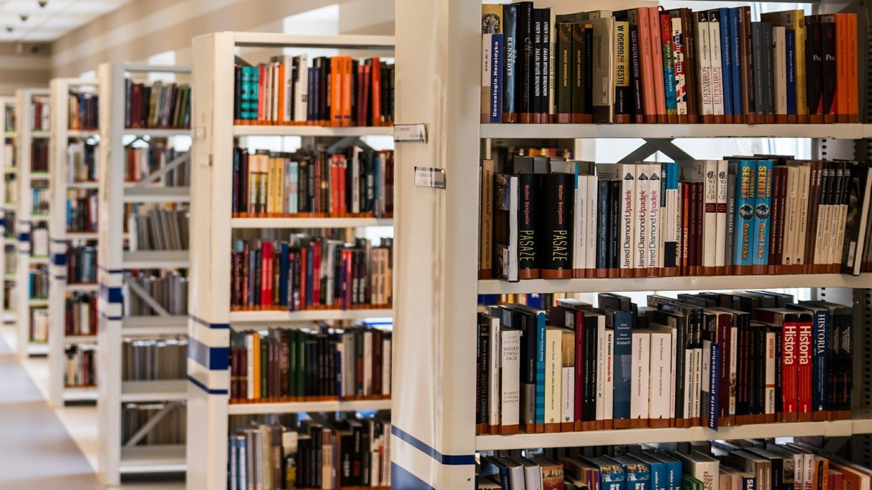 Продажи детективов на книжном рынке увеличились в 2,5 раза в России