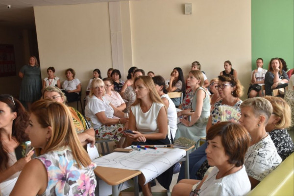В Севастополе рассмотрели самые актуальные темы в сфере воспитания