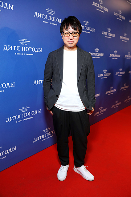 Светские выходные в Москве: Ксения Собчак, Виктория Лопырева, Альбина Джанабаева на показах, Монеточка — в кино Светские выходные в Москве: Ксения Собчак, Виктория Лопырева, Альбина Джанабаева на показах, Монеточка — в кино Светская жизнь