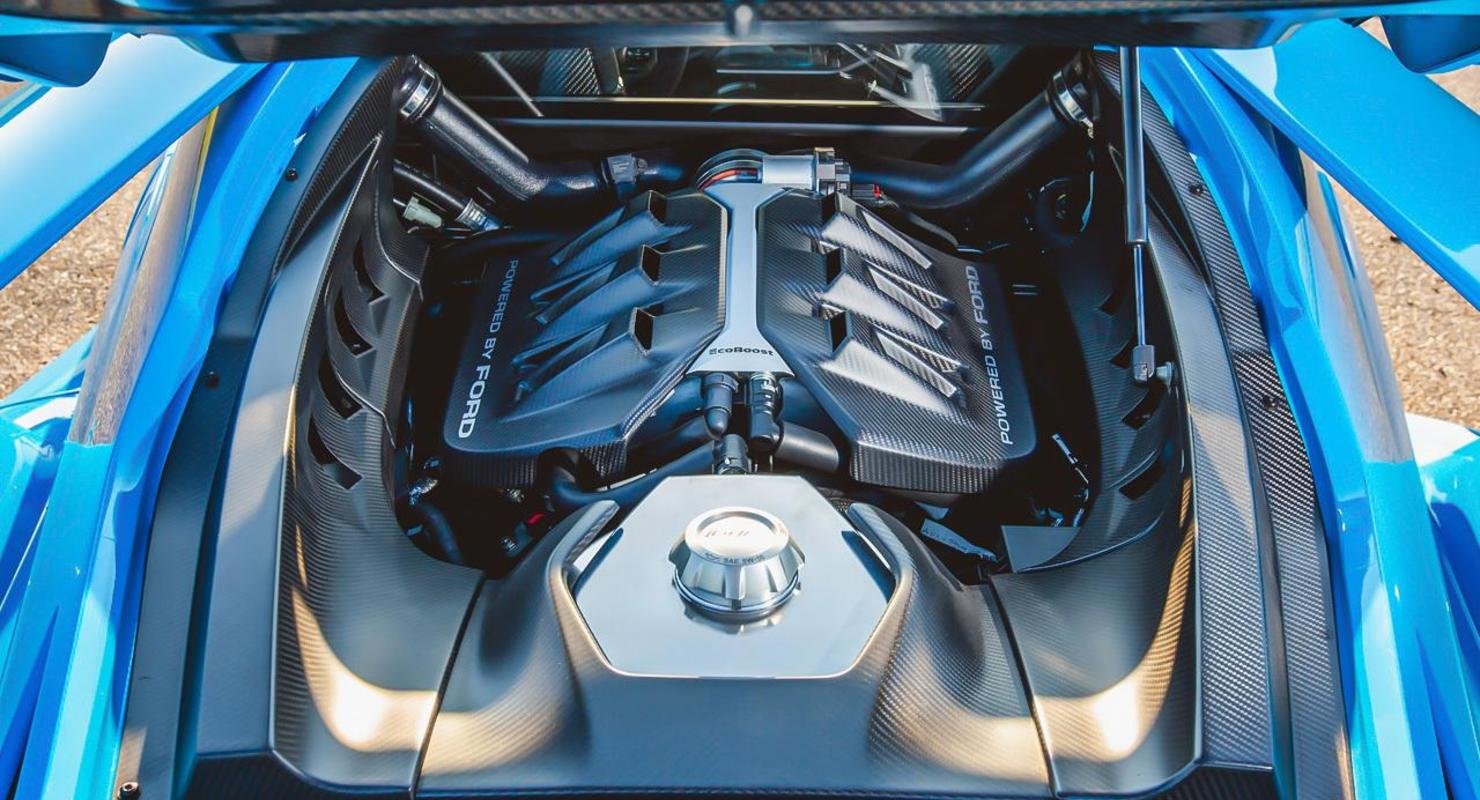 Названы быстрейшие суперкары с шестью цилиндрами