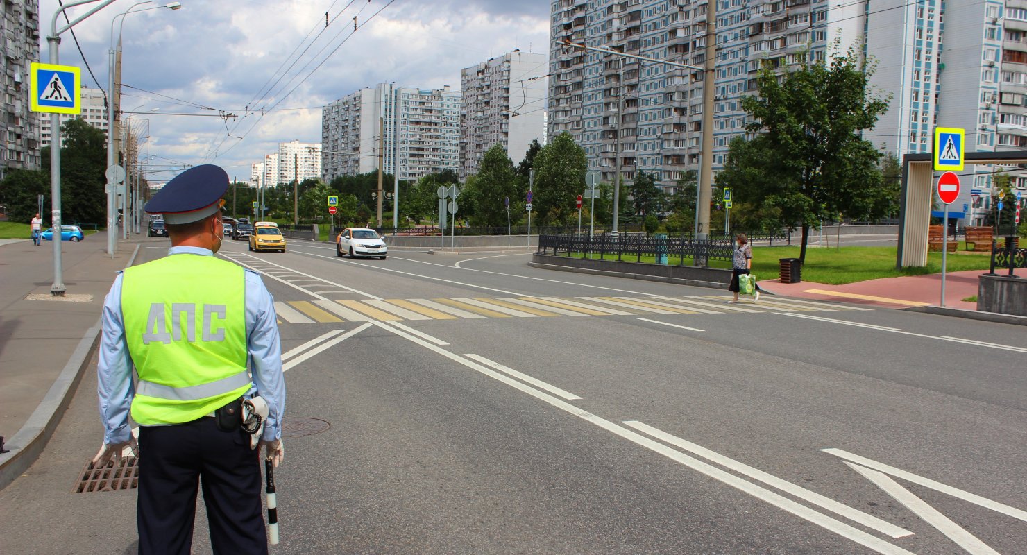 Путин распорядился разработать мобильное приложение для фиксации нарушений ПДД