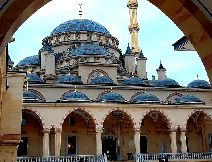 Два Сердца и Гордость - три мечети Чечни, которые впечатляют