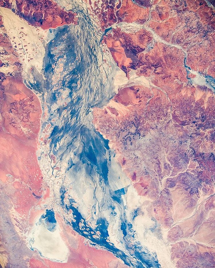 Краски Земли. В центре Австралии Instagram, земля, космонавты