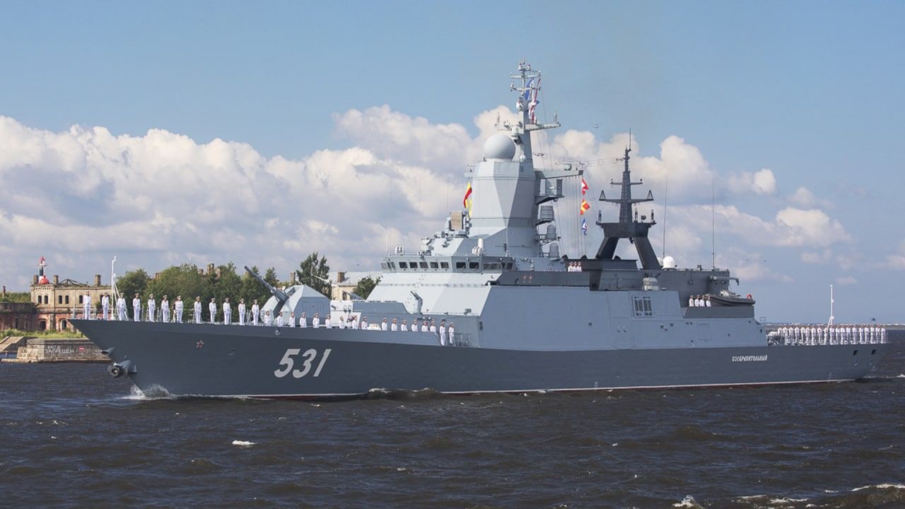 Российский корвет «Сообразительный» сделал Вильнюсу предупреждение Армия