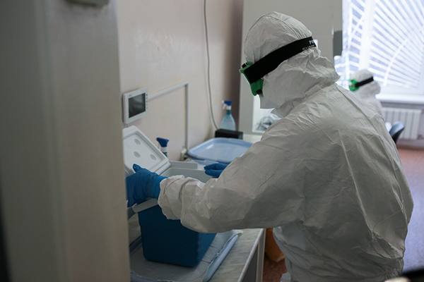 В Омском диагностическом центре проводят ПЦР-тесты на коронавирус