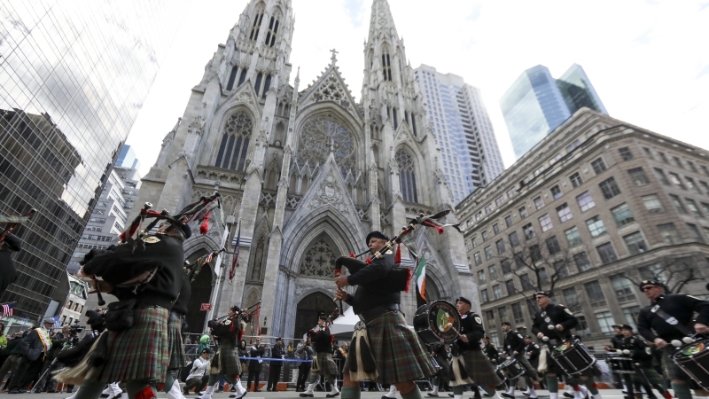 Ежегодный парад в честь Дня святого Патрика в Нью-Йорке