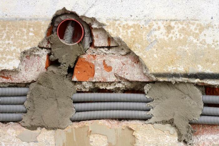 Гофра: есть ли смысл использовать трубки в бетонной стене ремонт и строительство,электропроводка
