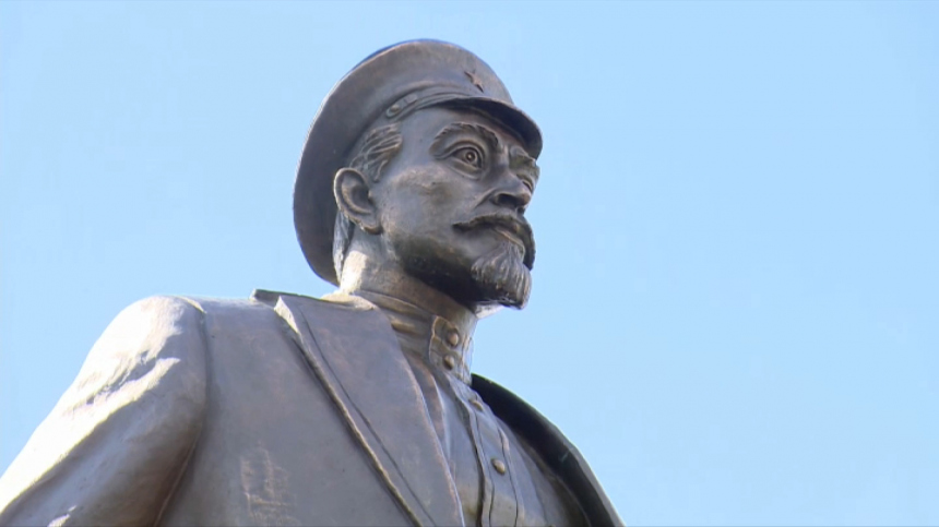 В Москве отрыли памятник «отцу» легендарной дивизии Феликсу Дзержинскому