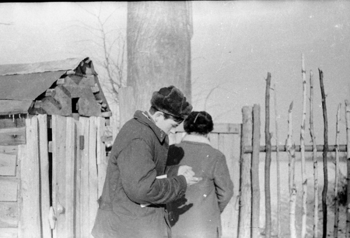 «Снится мне деревня»: 20 фотографий из жизни молодёжи в советской деревне﻿ посиделки, дороге, друзей, Отдых, встречи, работы, Место, ктото, деревне, домой, деревенского, трудовой, Деревенское, Деревенские, Труженики, подеревенски, школы, коньки, недели, После