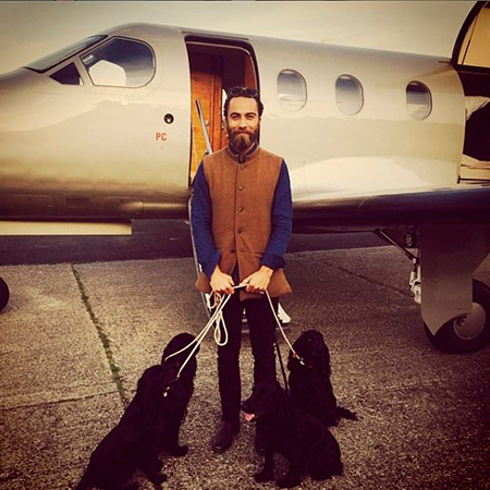 Селфи без рубашки, восемь собак и деревенская жизнь: что интересного в Instagram Джеймса Миддлтона новости