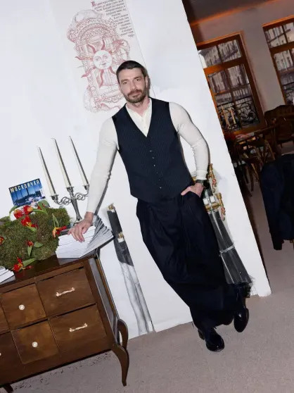 Максим Матвеев, Диана Манасир и Ксения Чилингарова посетили открытие книжного клуба Кристины Потупчик Потупчик, Кристина, Мария, Моргун, Екатерина, Дарина, Чаковская, Малика, Азимова, Алексеева, Дарья, Манасир, жизни, Марией, Кислицыной, современной, рассказывала, гостьям, почему, Вместе