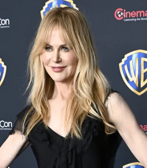 Николь Кидман и Сандра Буллок воссоединились на презентации продолжения фильма 