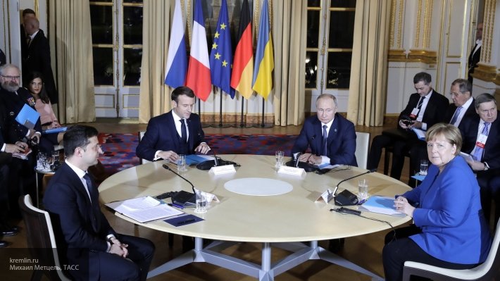 Европа дала возможность Киеву переписать Минские соглашения, которые должна согласовать РФ