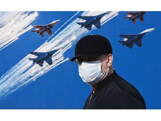 Борьба с эпидемией в разных странах: «отечественная война» русского «воинственного народа»