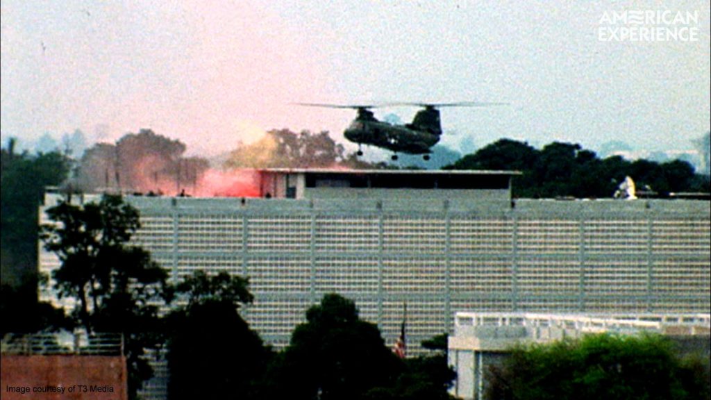 29 апреля 1975 года, вертолет CH-46 взлетает с крыши американского посольства в Сайгоне, Южный Вьетнам / ©Wikimedia Commons