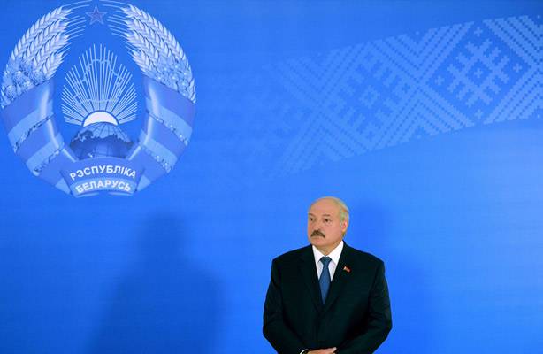 Лукашенко подставляет Путина, Алиева и Саргсяна