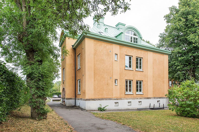 Небольшая, но светлая квартира-студия под крышей в Гетеборге Небольшая, но светлая квартира-студия под крышей в Гетеборге белый интерьер,Гетеборг,интерьер и дизайн,квартира,малометражка,мансарда,скандинавский стиль,студия