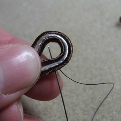 Сутажная вышивка - вид вышивания не только для одежды, но и для создания укпашений. МК в фото и видео