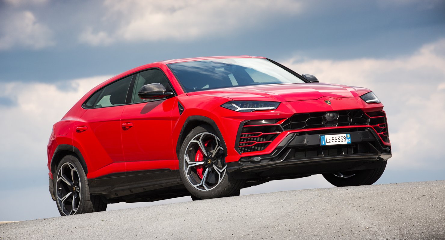 Lamborghini вывела на тесты обновленный кроссовер Urus Автомобили