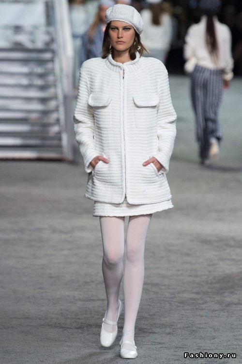 Chanel 2019 круизная коллекция Chanel 2019 круизная коллекция