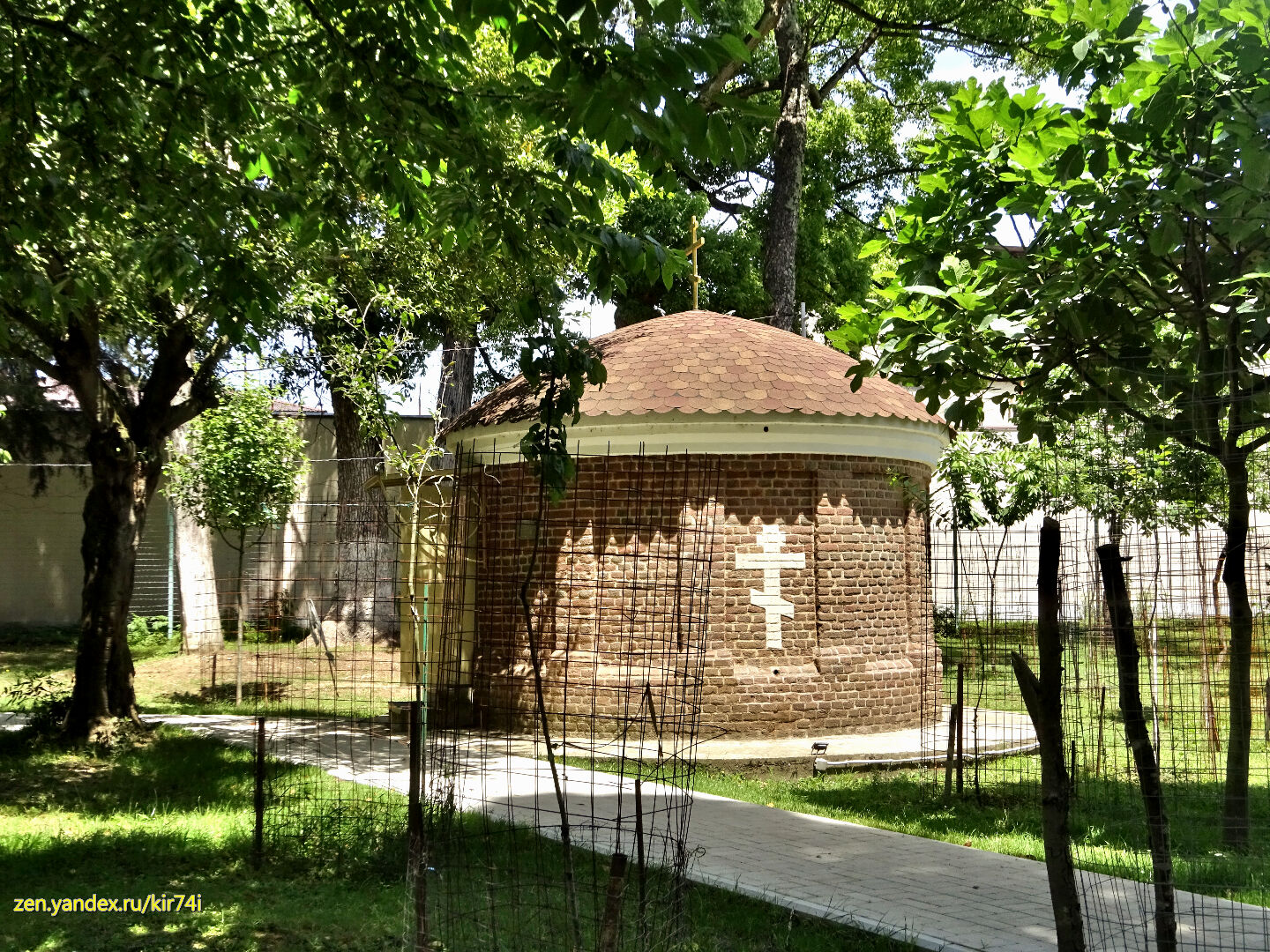 Драндский Успенский монастырь. Абхазия Драндский Успенский монастырь. Абхазия Храма, полуразрушенные, Храму, тюрьма, монастырь, который, будет, убранству, продолжим, прогулку, Отдыхая, внутреннему, монастыряВидимо, трапезнаяМонастырь, сооружён, возвышенности, поэтому, территории, посвящу, статью