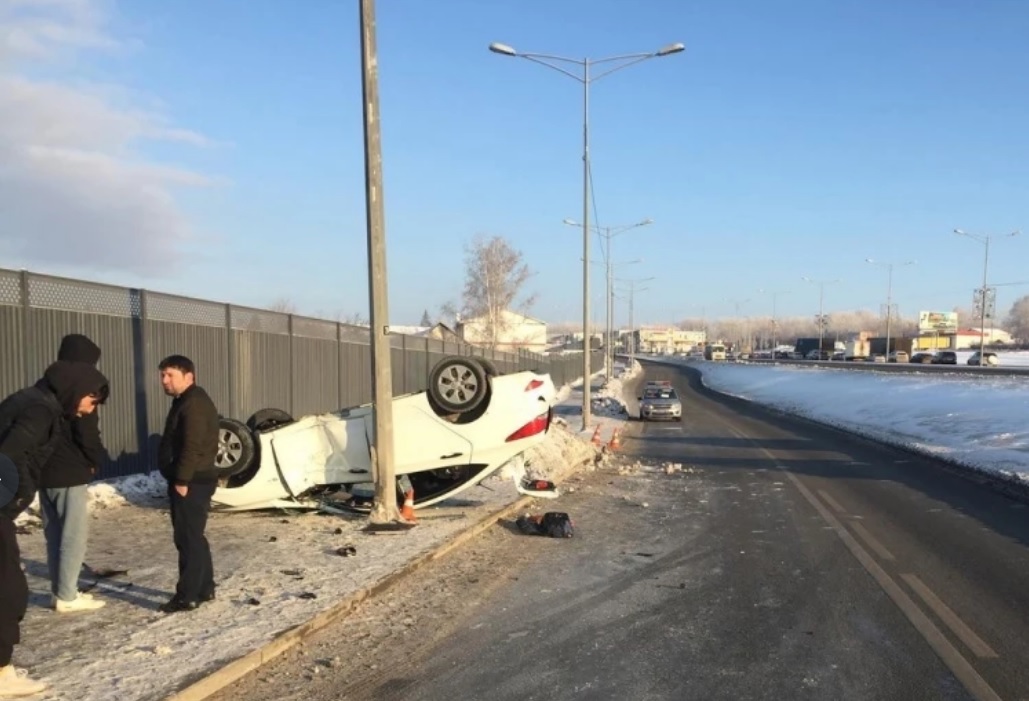 Самара 25 ноября. Авария в Самаре на Московском шоссе. Авария на Молоковском шоссе вчера вечером. ДТП В Самаре 12 ноября на Московском шоссе.