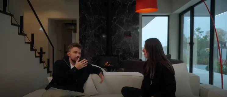 Актёр Александр Петров показал свой новый дом в Подмосковье Петров, женой, ПетроваДом, Александра, Александр, несколько, после, Милославская, таунхаус, известно, четыре, метров, квадратных, площадью, особняка, особняки, актёр, Ильинские, Холмы, рассказал