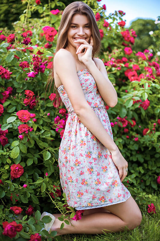 Счастливые и веселые девушки для поднятия настроения на весь день Счастливые и веселые девушки для поднятия настроения на весь день