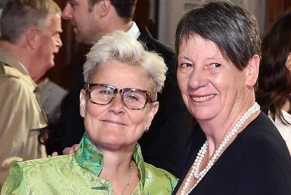65-летняя министр из правительства Меркель вступила в однополый брак