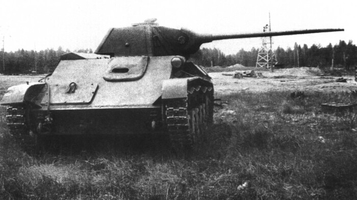 В частности была предпринята попытка поставить на танк лучшую пушку. /Фото: war-book.ru.