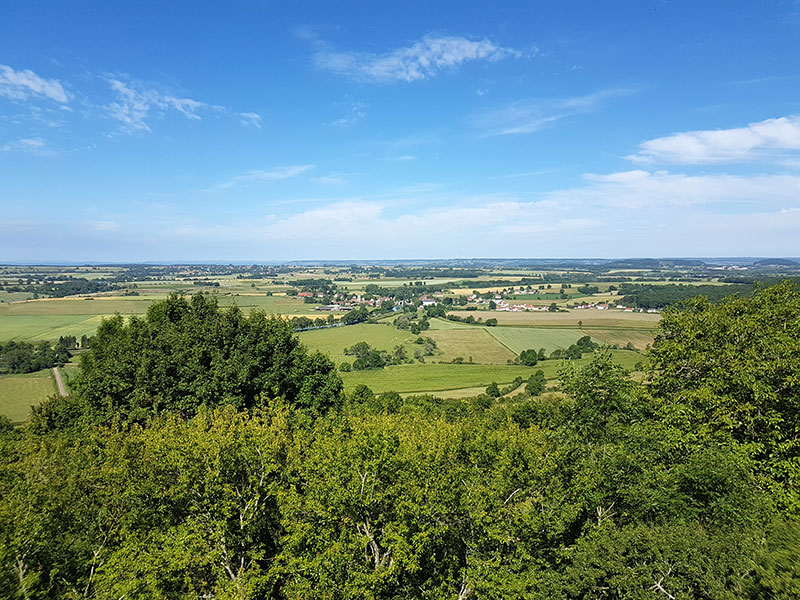 Бургундия. Шатонёф. Крошечная деревня с огромным старинным замком! Бургундия. Шатонёф. Крошечная деревня с огромным старинным замком! автотуризм